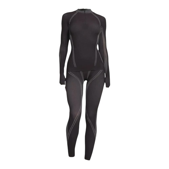 SKIMS Tops - SKIMS Base Layer Set XXS  2 piece set• NWT • Rare Sold Out Color